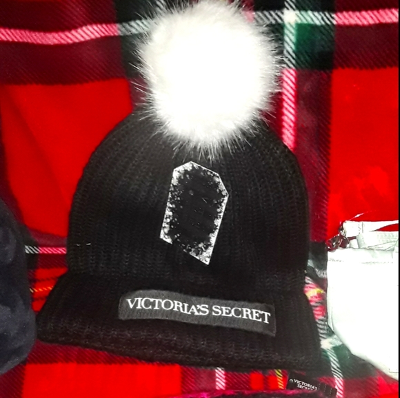 Vs/pink accessory bundle - Picture 4 of 7